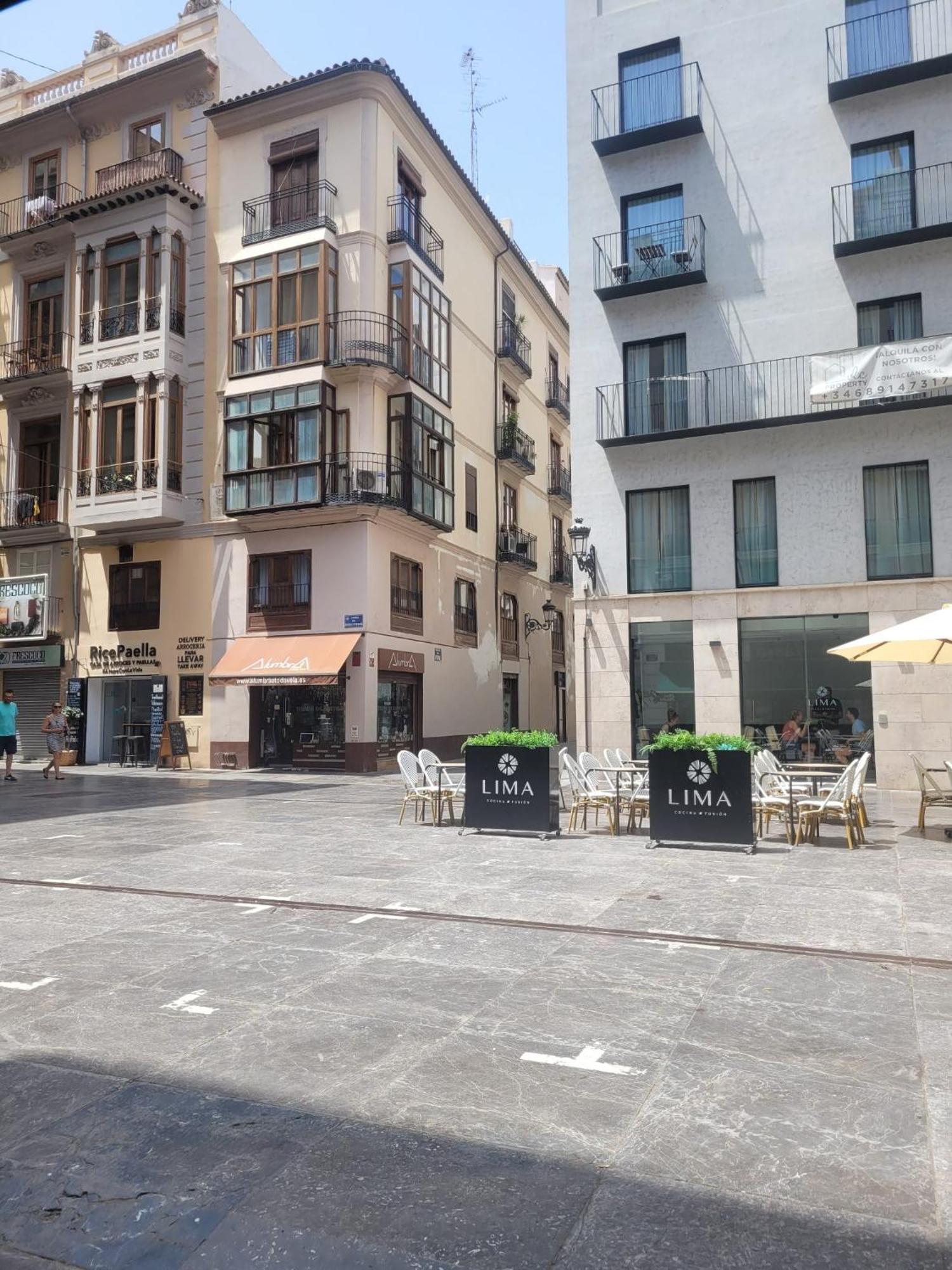 Living Valencia Apartments - Merced 외부 사진