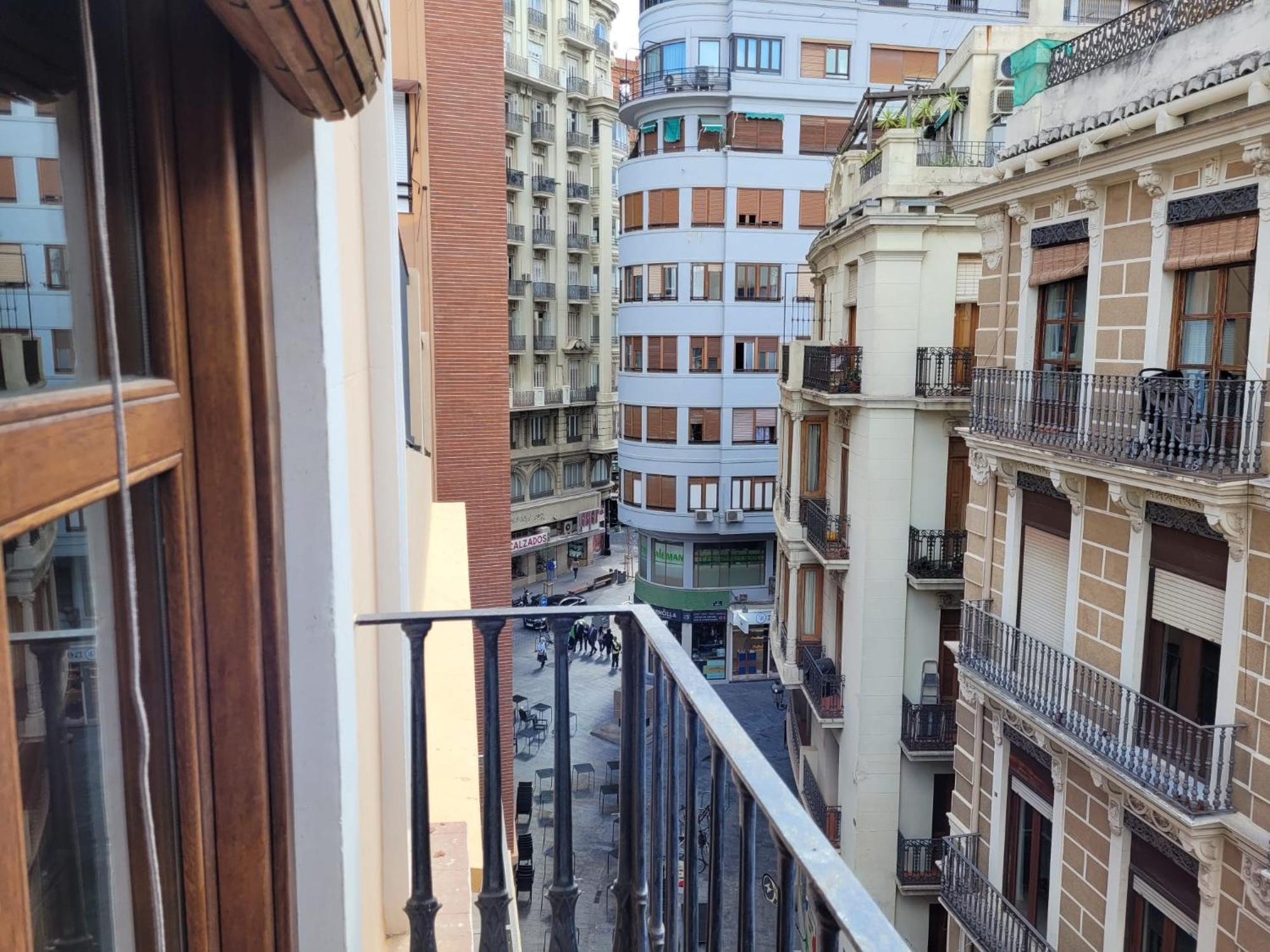 Living Valencia Apartments - Merced 외부 사진