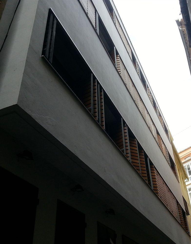 Living Valencia Apartments - Merced 외부 사진