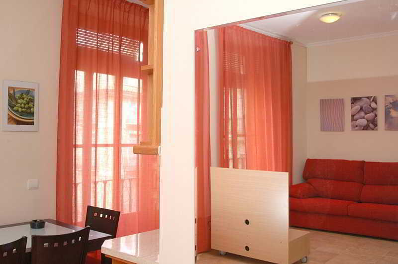Living Valencia Apartments - Merced 외부 사진