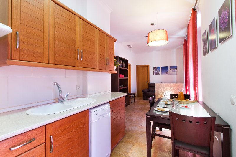 Living Valencia Apartments - Merced 외부 사진