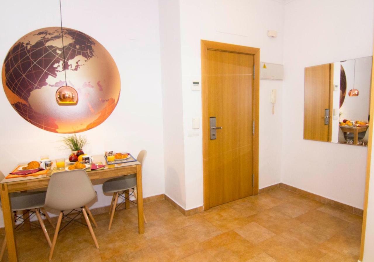 Living Valencia Apartments - Merced 외부 사진